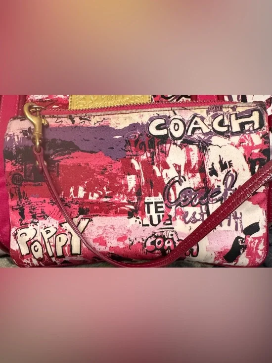 Coach Y2K Poppy Graffiti Glam Tote & Wristlet  Set (Pink Multi) - GUC - Picture 13 of 14